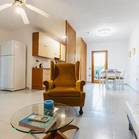 Будинок відпочинку Nettuno-vista Tavolara Within Walking Distance Of The Sea *