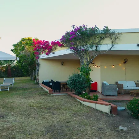 Будинок відпочинку Nettuno-vista Tavolara Within Walking Distance Of The Sea *