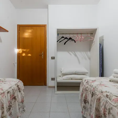 Nettuno-vista Tavolara Within Walking Distance Of The Sea Будинок відпочинку *